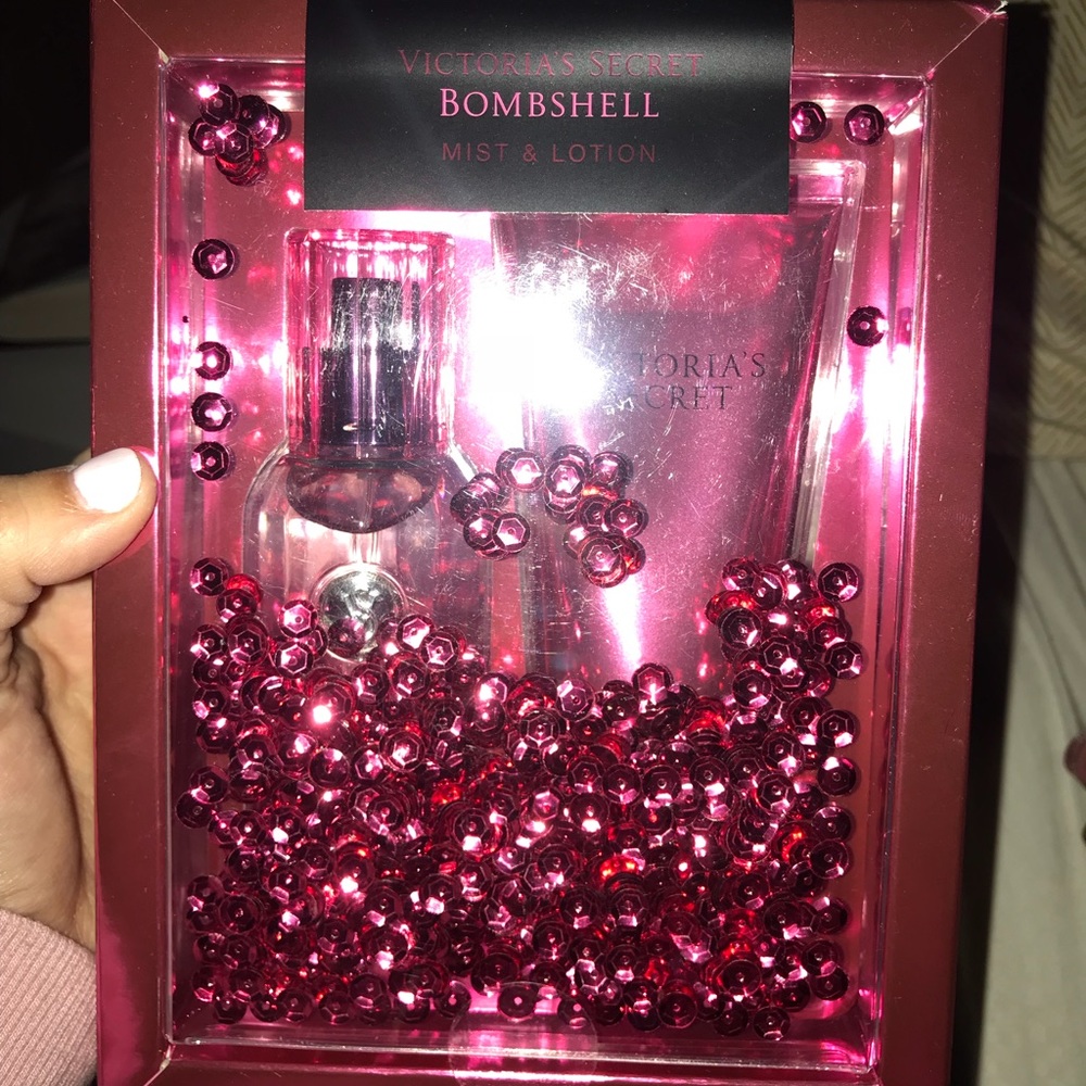 Victoria secret bombshell gift set